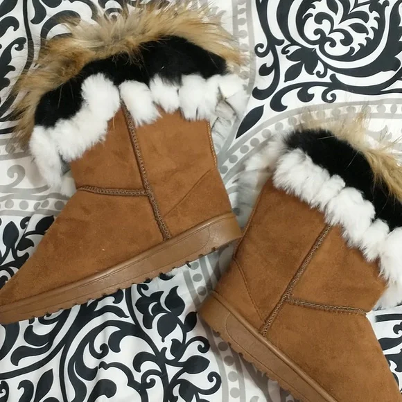 Ladies rabbit fur faux fur inside suede boots SZ 39 (8) - Picture 3 of 9